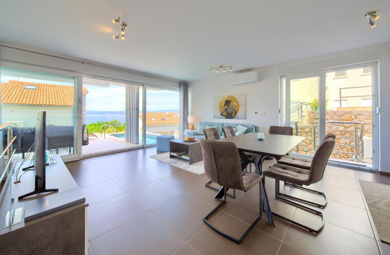 Villa Solis Lacus Modern Apartment - Private Heated Pool - Smart Tv Sky X - Free Parking Njivice Exteriör bild